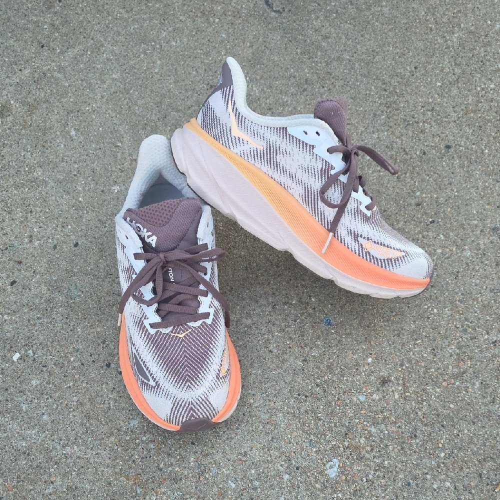 Hoka Clifton 9 GTX Weatherproof Running Walking Sneakers Size 9.5